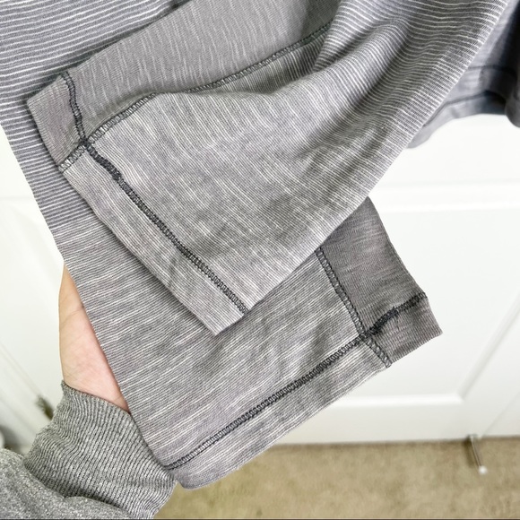 Calvin Klein Jeans Men’s Grey Crewneck Long Sleeve Tee Shirt Sz XXL - Picture 5 of 11